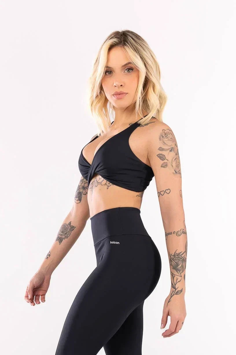 KIT CALÇA LEGGING + TOP COM FRENTE TORCIDA E COSTAS ABERTAS (PRETO)