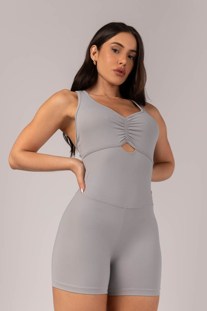 Macaquinho Franzido e Abertura Frontal (Cinza) | Ref: K4293-A