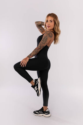 Macacão Com Alças Triplas Cruzadas (preto) | Ref: K3995-a