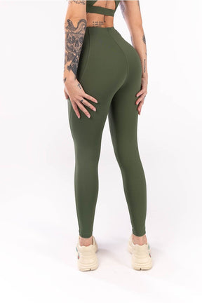 [CONJUNTO] - Calça Legging + Top Sem Cós Aparente (verde Militar)