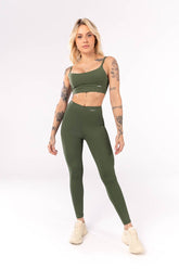 [CONJUNTO] - Calça Legging + Top Sem Cós Aparente (verde Militar)