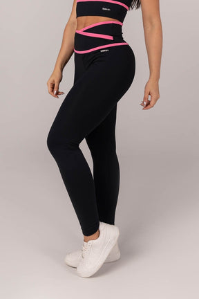 [CONJUNTO]  Top + Calça Legging com Cós Transpassado e Chapado (Preto / Rosa Chiclete) | Ref: K4296-A