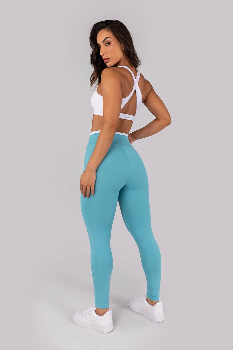 [CONJUNTO]  Calça Legging + Top com Alças Largas Cruzadas (Branco) | Ref: K4566-B