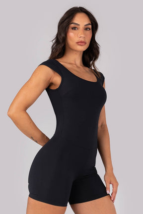 Macaquinho com Manga Japonesa e Tiras Cruzadas (Preto) | Ref: K4574-A