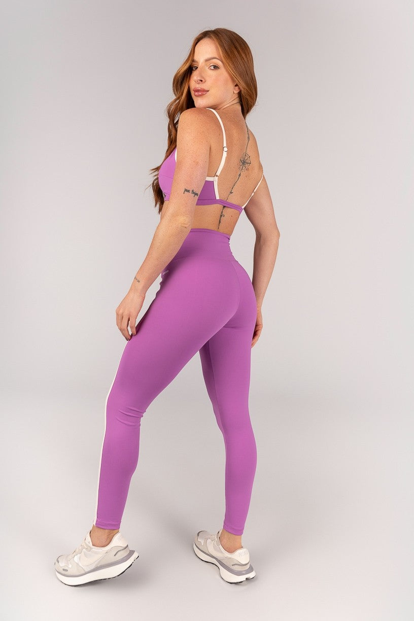 [CONJUNTO] Top + Calça Legging com Chapados (Orquídea / Off-White) | Ref: K4355-D
