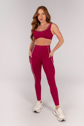[CONJUNTO] Top + Calça Legging com Bolsos e Vivo (Açaí / Off-White) | Ref: K4647-A
