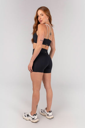 [CONJUNTO] Top + Short sem Cós Aparente e Bolsos (Preto / Off-White) | Ref: K4663-B