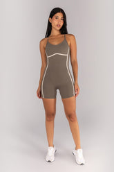 Macaquinho sem Gancho com Alças Cruzadas (Oliva / Off-White) | Ref: K4701-C