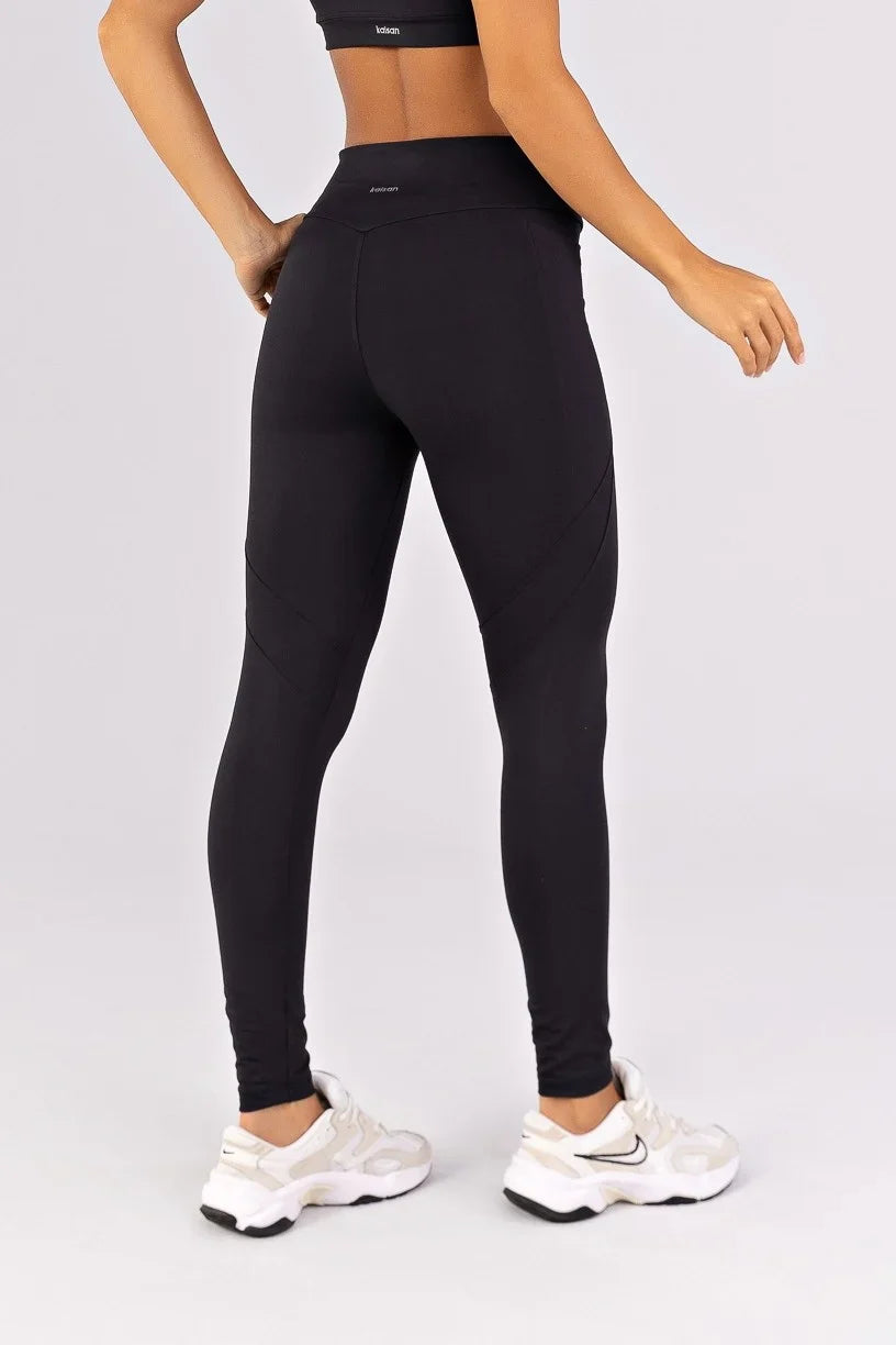 [CONJUNTO] Top + Calça Legging com Bolsos e Recortes (Preto) | Ref: K4782-A