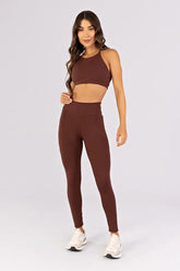 [CONJUNTO] Top + Calça Legging com Bolsos e Recortes (Café) | Ref: K4782-B