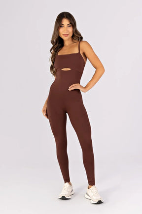 Macacão com Decote Reto e Abertura na Frente (Café) | Ref: K4804-A