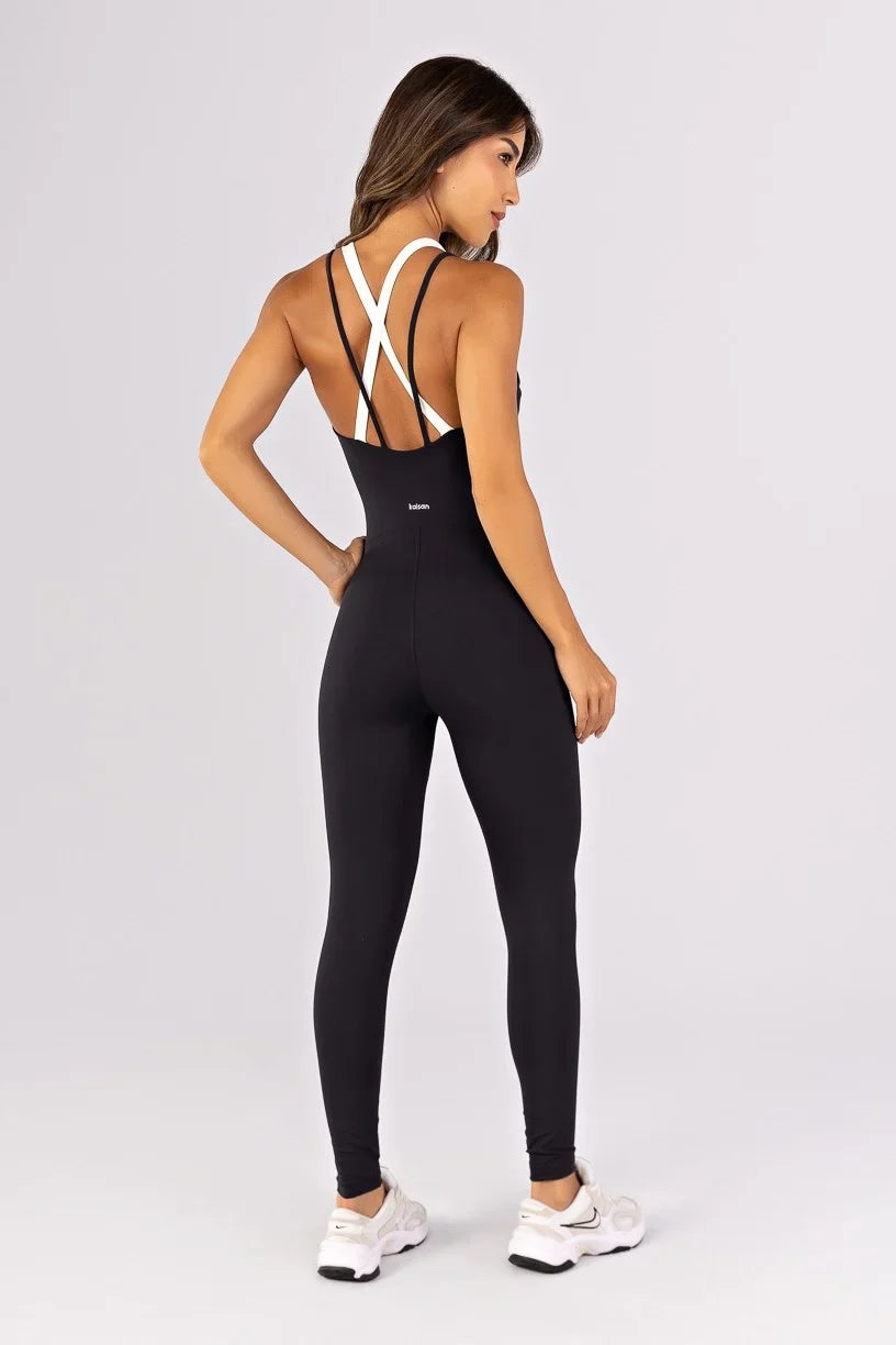 Macacão com Alças Duplas Diferenciadas (Preto / Vanilla) | Ref: K4806-A