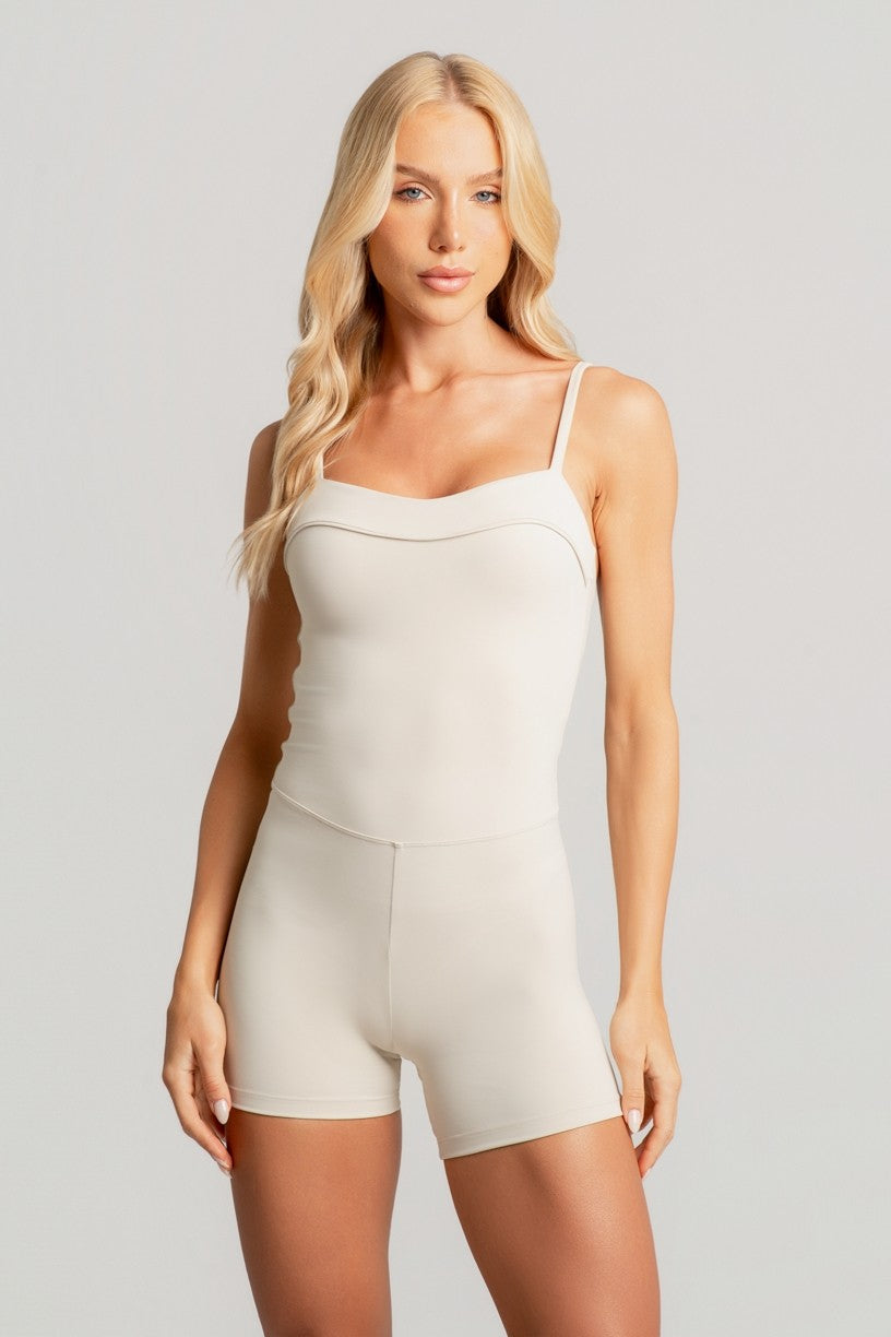 Macaquinho com Vivo no Recorte (Off-White) | Ref: K4920-B