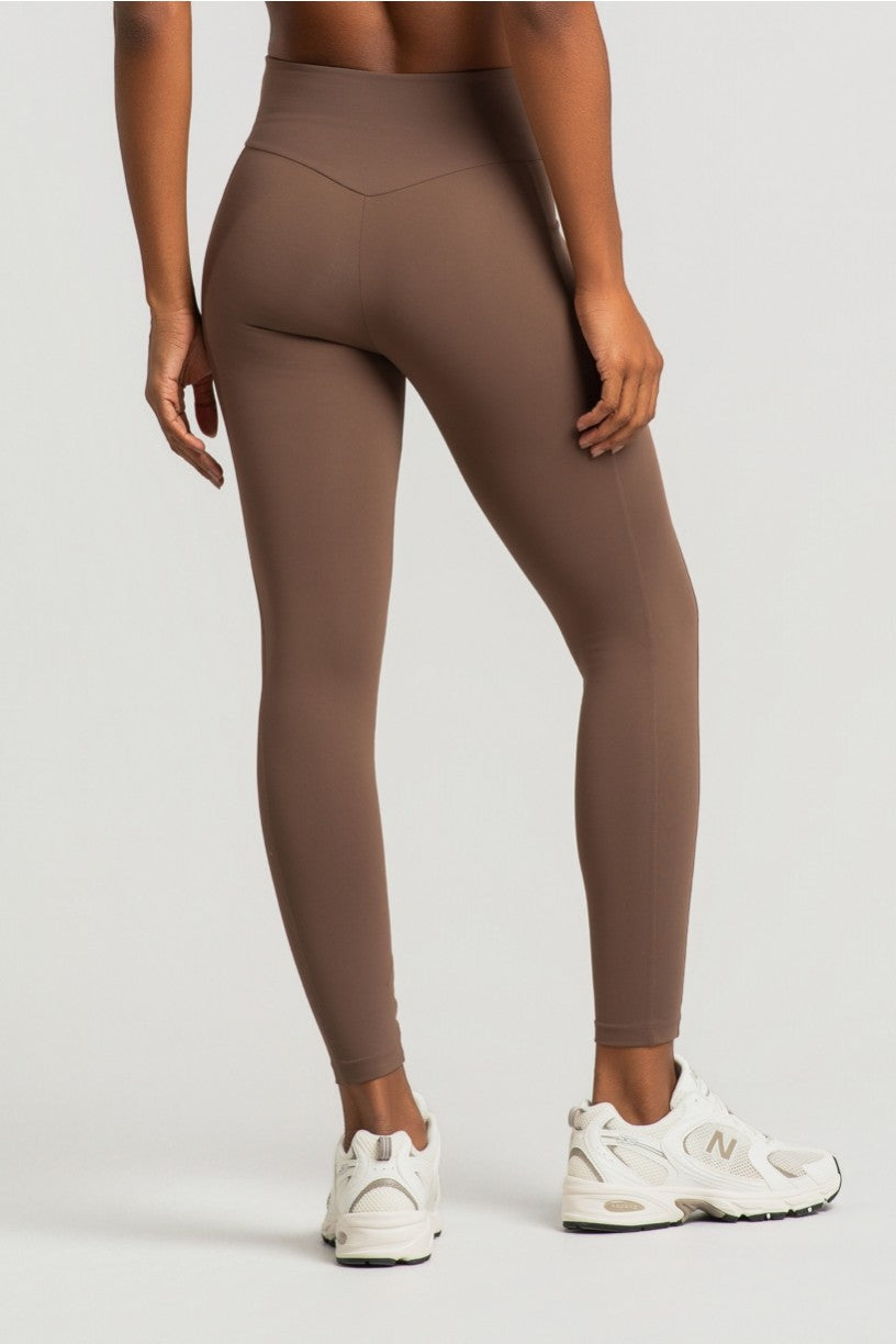 Calça Legging com Cós Transpassado e Bolsos (Capuccino) | Ref: K4360-F