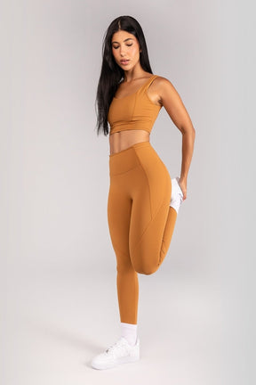 [CONJUNTO] Top + Calça Legging sem Gancho com Bolso e Cobertura (Amêndoa) | Ref: K4680-B